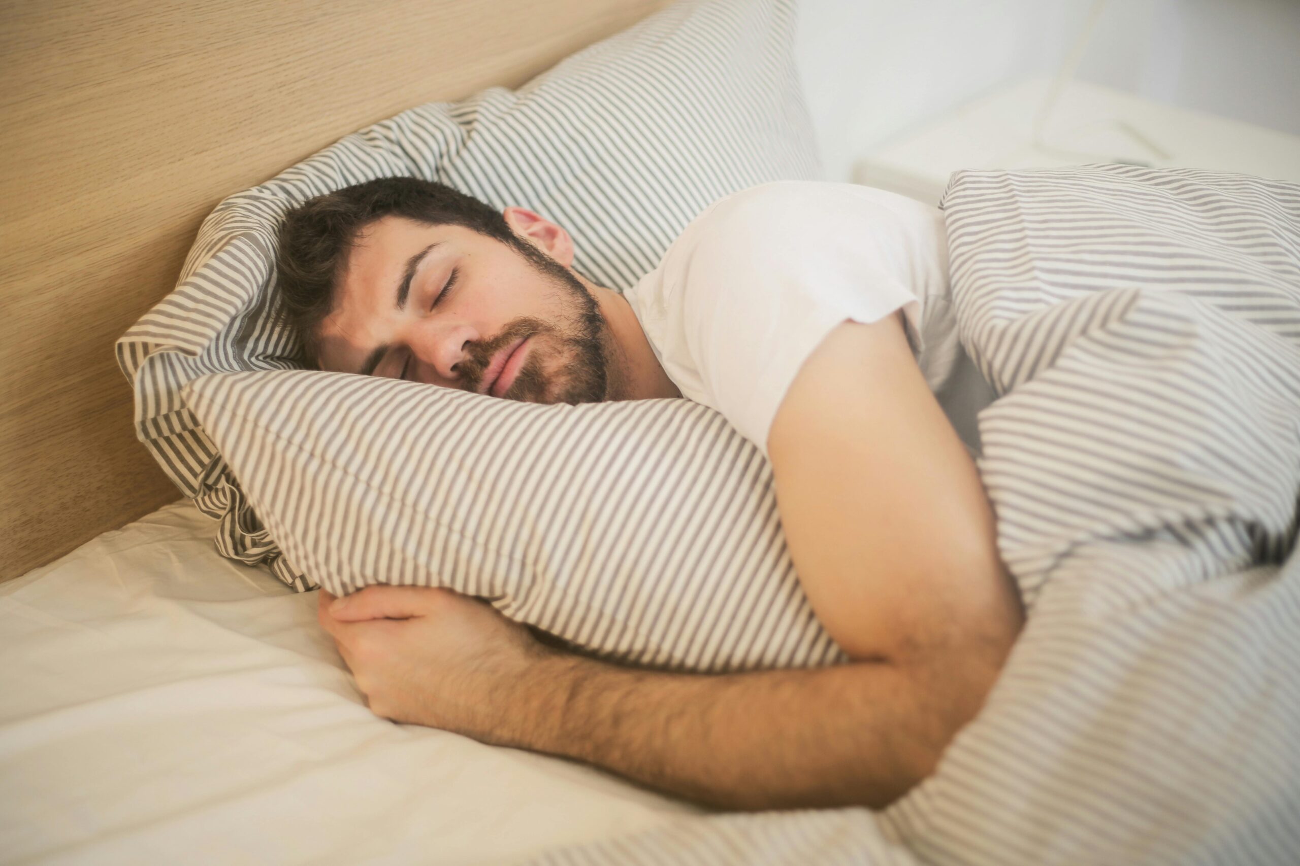 Como Melhorar a Qualidade do Sono de Forma Científica e Natural